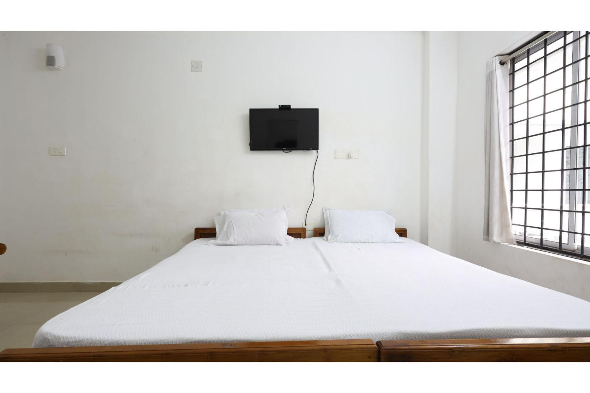 Hotel Collection O Ar Square Thrissur Exterior foto