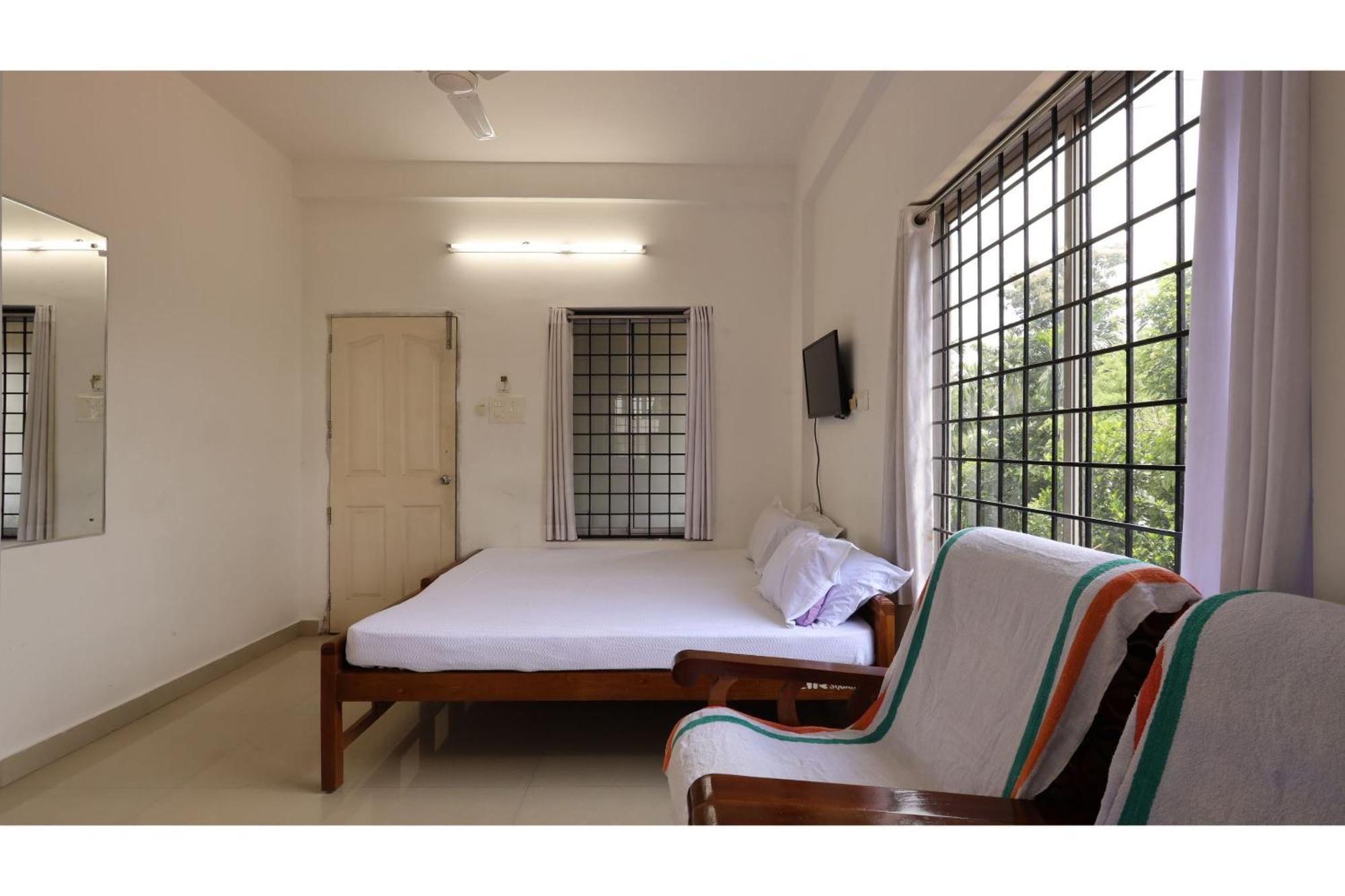 Hotel Collection O Ar Square Thrissur Exterior foto