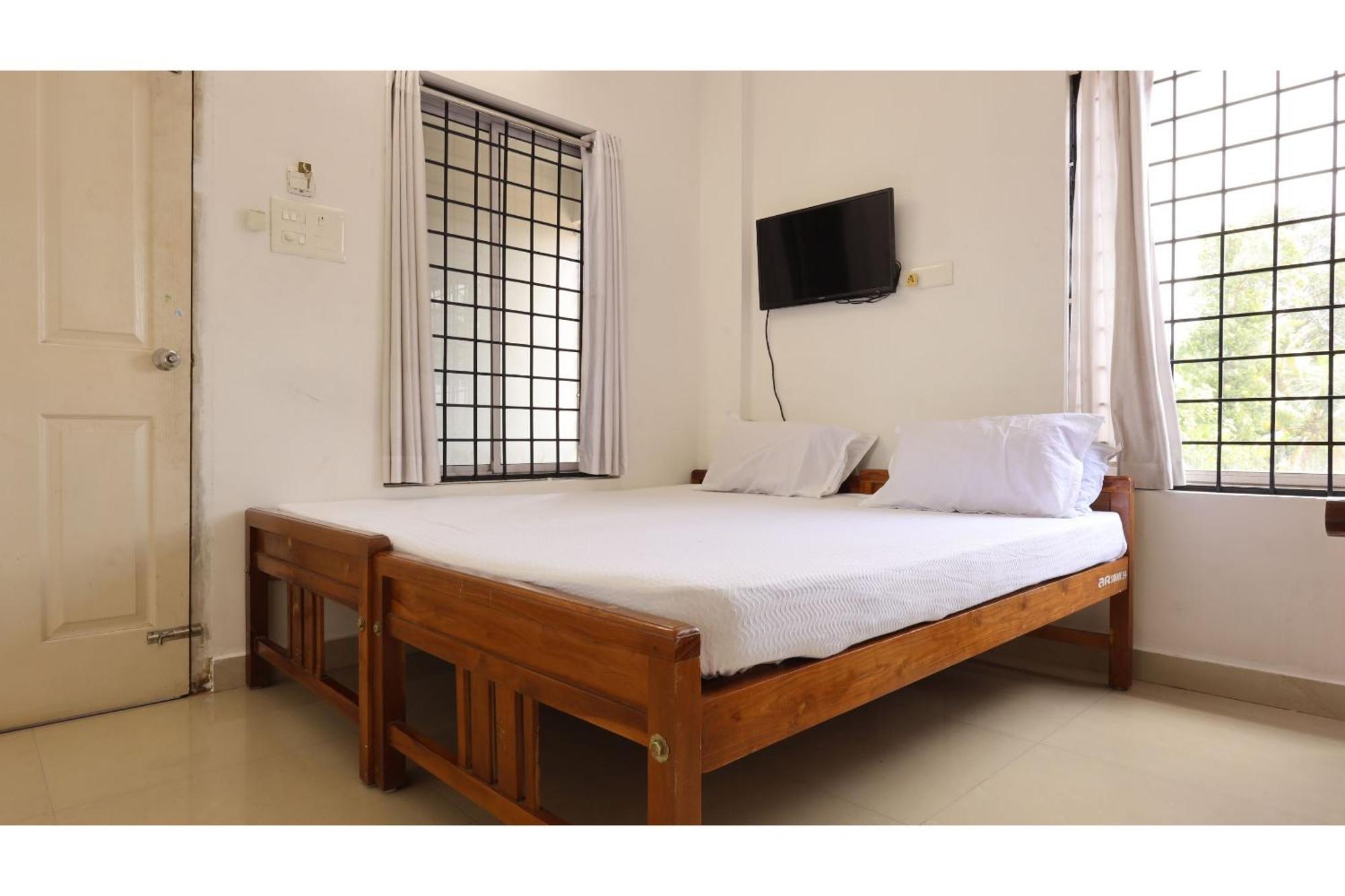 Hotel Collection O Ar Square Thrissur Exterior foto