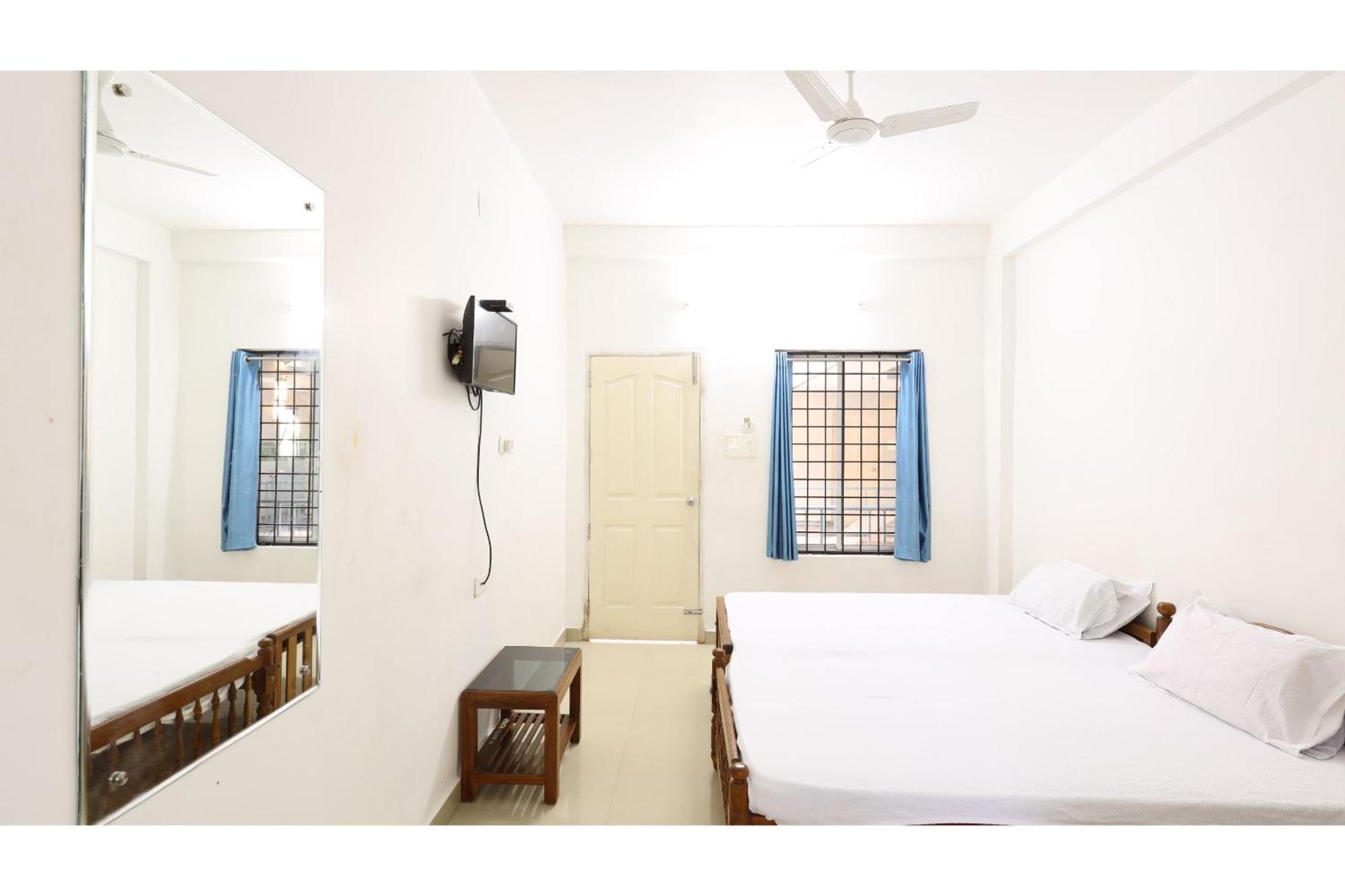 Hotel Collection O Ar Square Thrissur Exterior foto