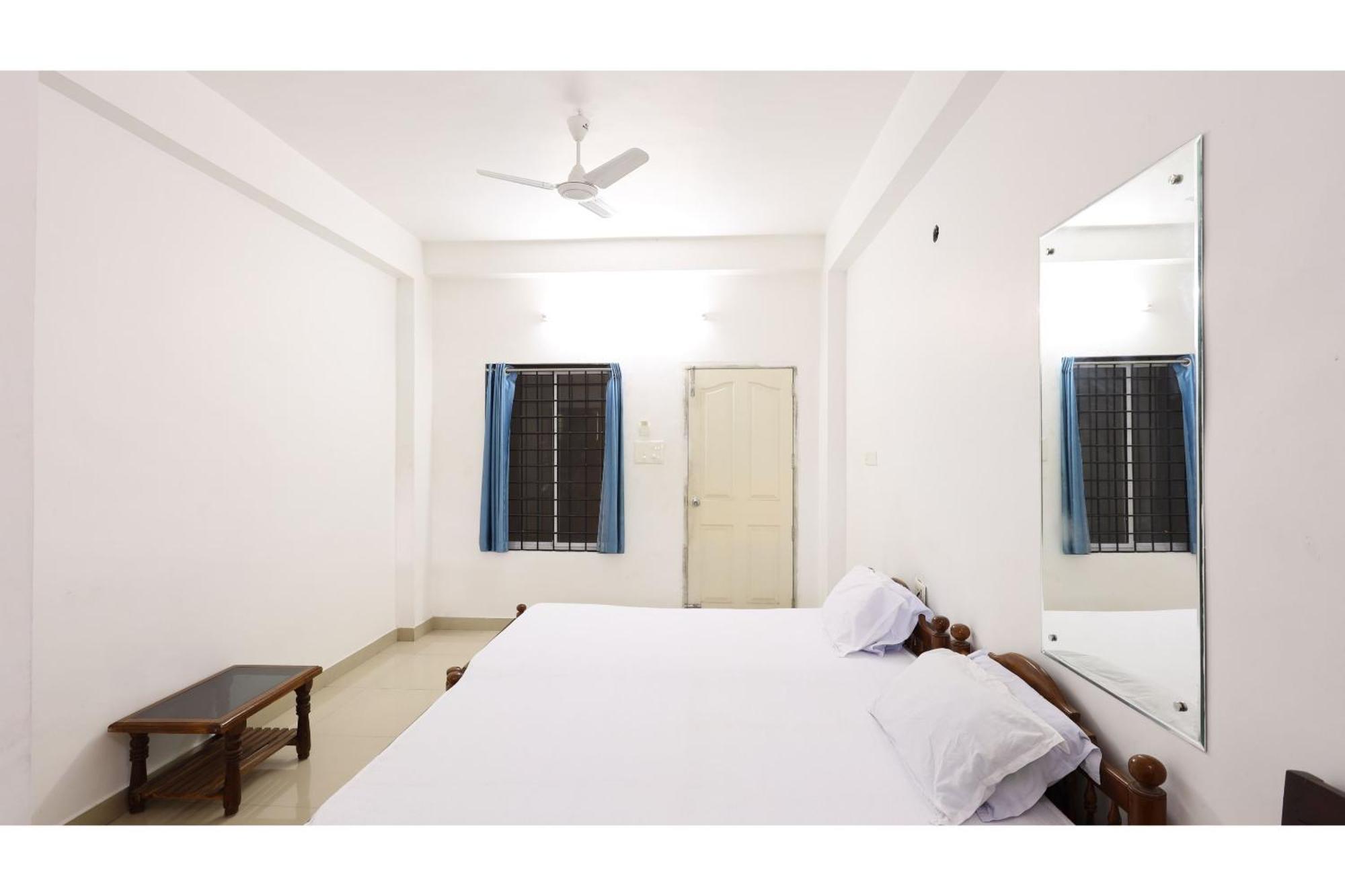 Hotel Collection O Ar Square Thrissur Exterior foto