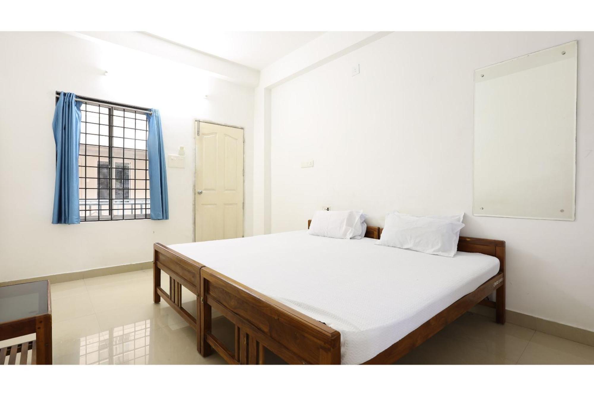 Hotel Collection O Ar Square Thrissur Exterior foto